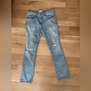 Freeworld Westport Wash Buckle Men’s Light Wash Distressed Stretch Jeans 36